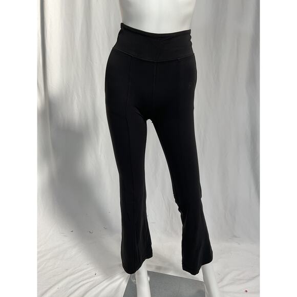 Lululemon 'Groove' Black High-Rise Flared Pant With Pockets Size S - Picture 2 of 6